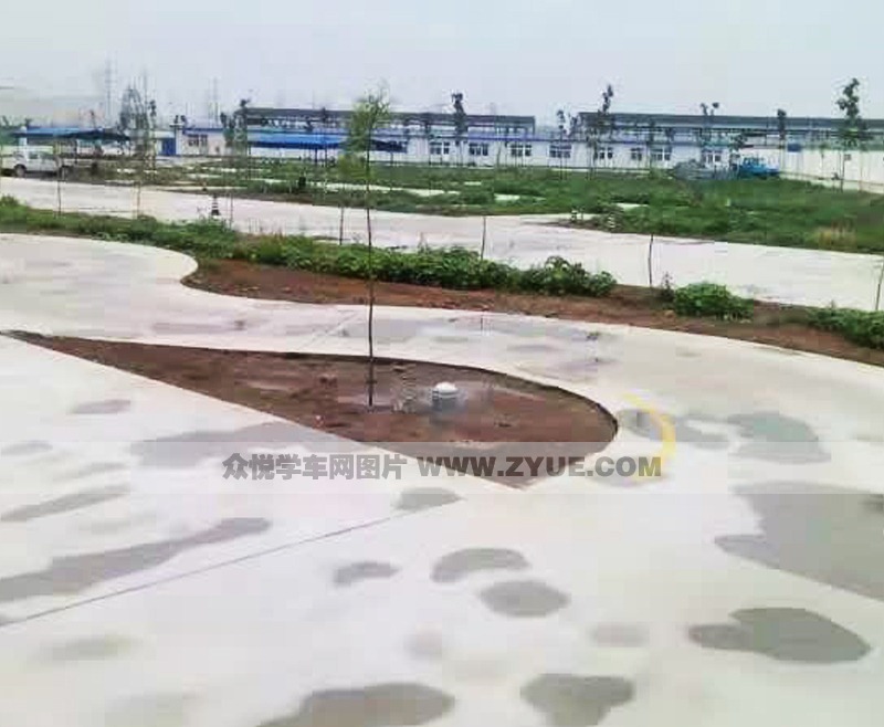 保定市中興駕校訓練場一角