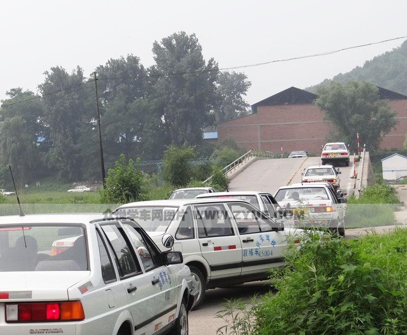 程順駕校上坡路場(chǎng)地