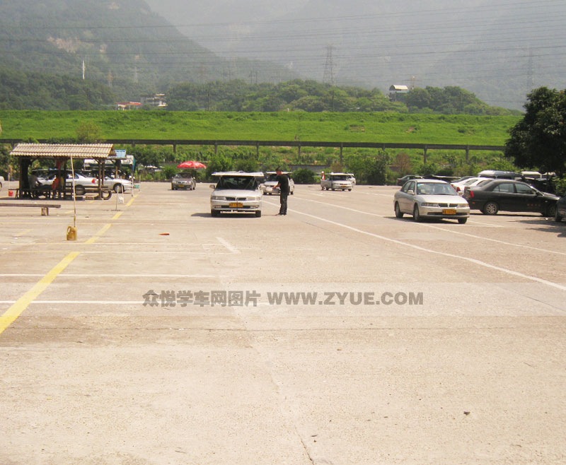 順程駕校學(xué)車(chē)場(chǎng)地