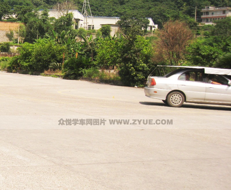 順程駕校S路場(chǎng)地
