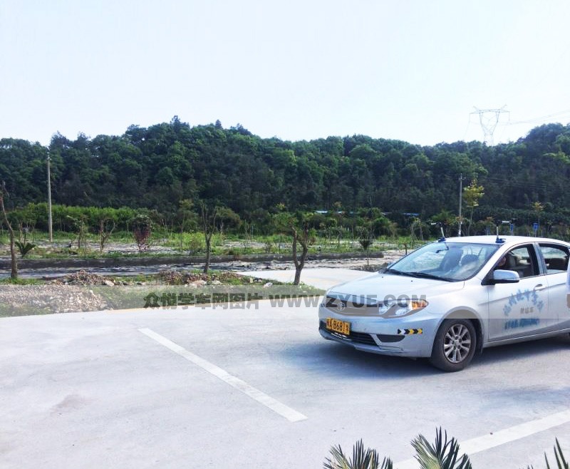 曉峰駕校教練車
