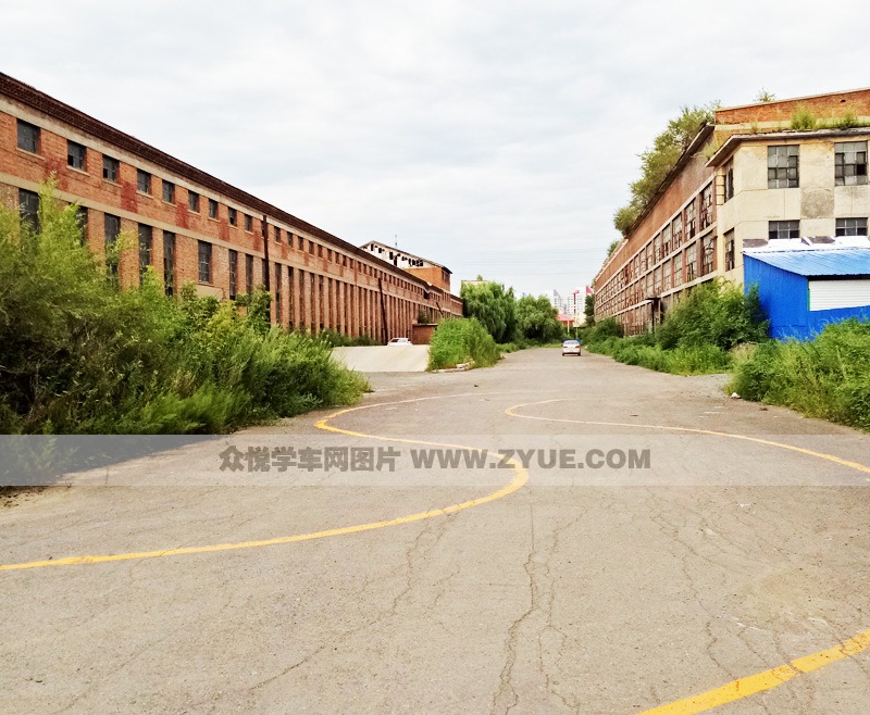 吉林市古城駕校訓(xùn)練場地風采