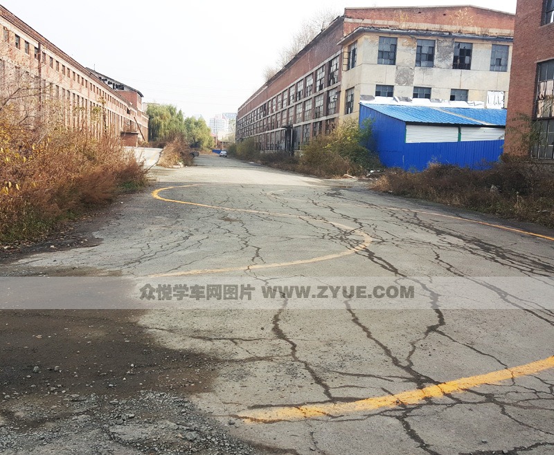 吉林市古城駕校訓(xùn)練場地