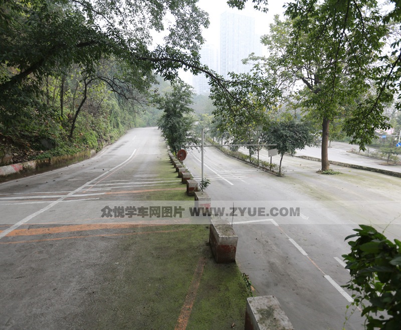貴峰駕校上坡路場(chǎng)地