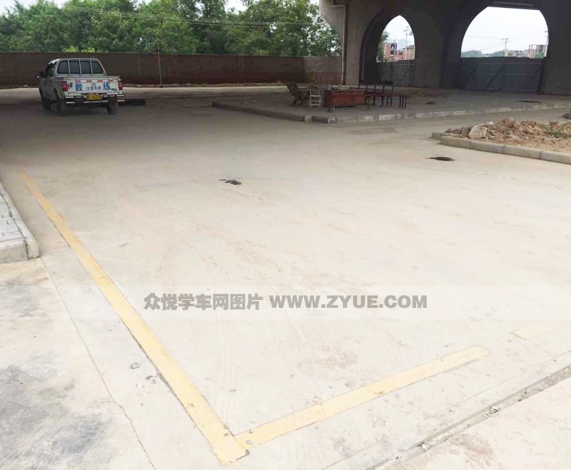 贛州市黃輔駕校訓練場地3