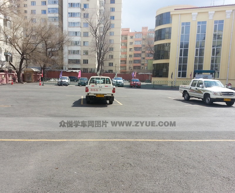 鼎康駕校倒樁場(chǎng)地