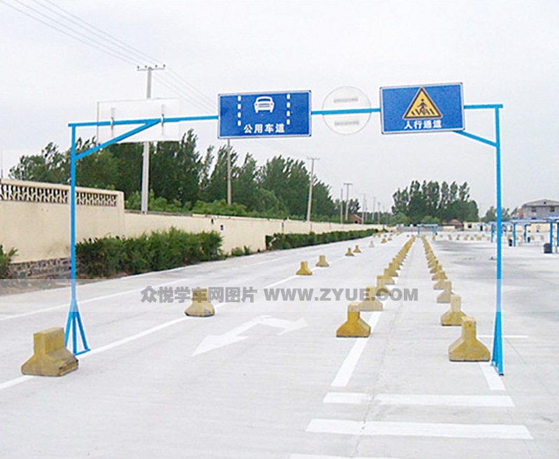 哈爾濱聯(lián)眾駕校考試場(chǎng)地