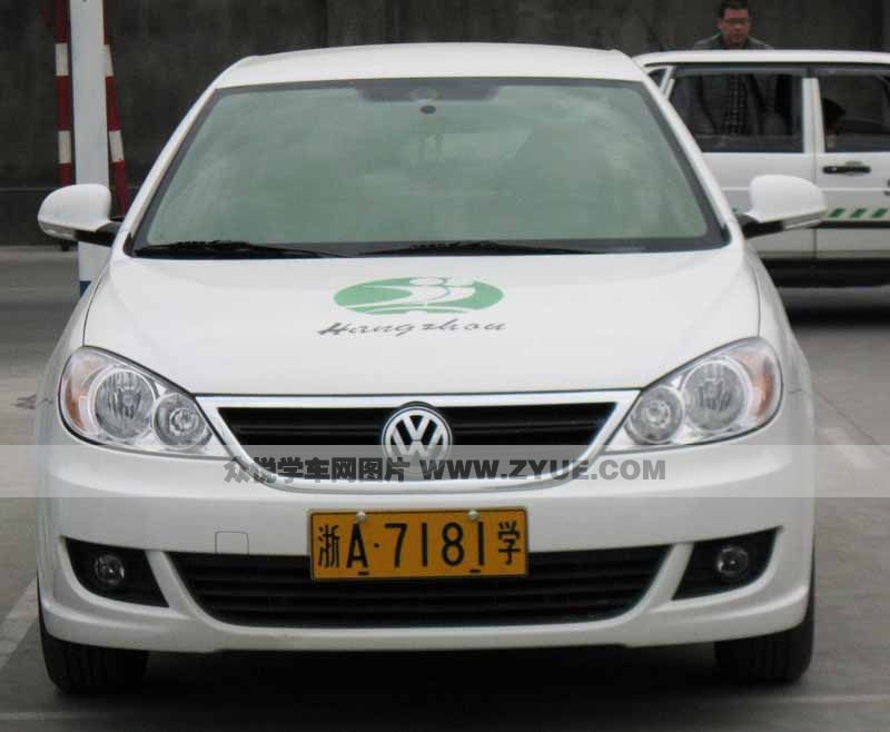 友誼駕校教練車近照
