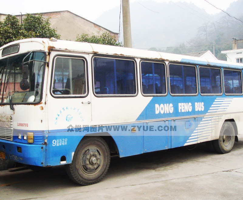 長運(yùn)駕校學(xué)員接送車