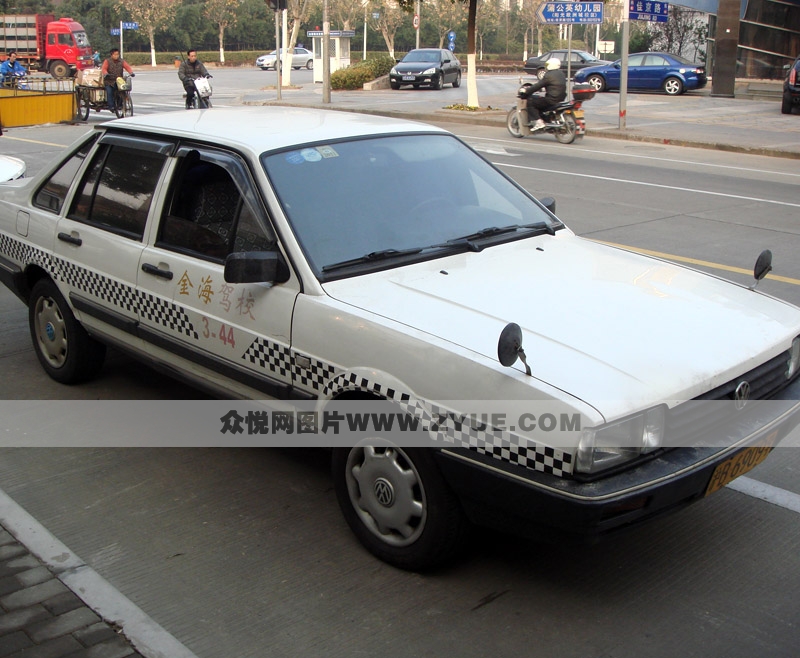 金海駕校教練車 右側