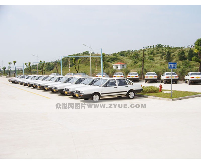 南航駕校全新的教學用車