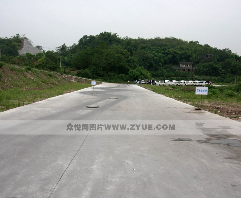 廣緣駕校百米加減檔場地