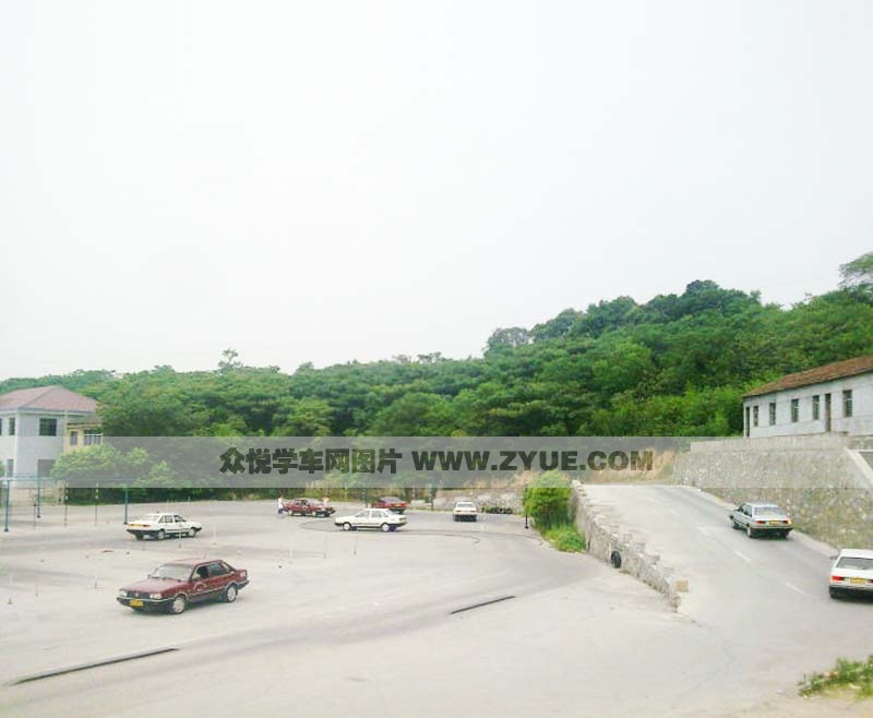 中邦駕校定點(diǎn)停車場地