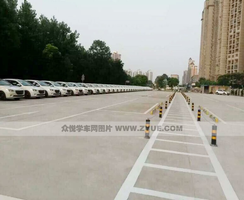 南昌紅谷駕校訓(xùn)練車型