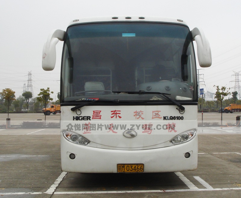 藍(lán)天駕校東風(fēng)教練車
