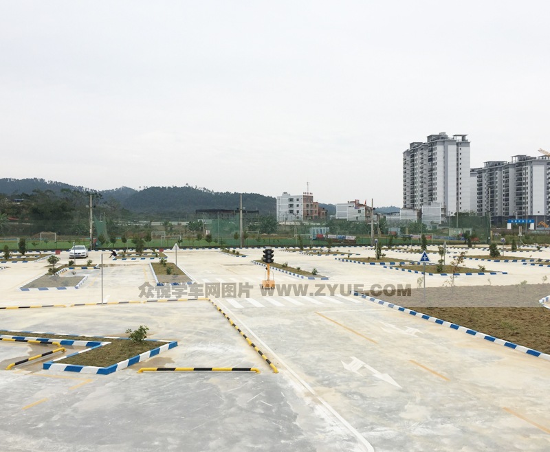 南寧儒春堂駕校場地局部1