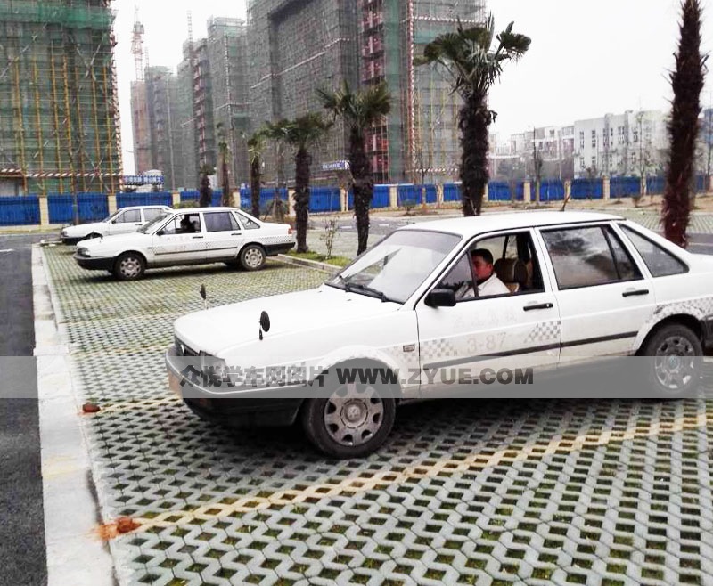 上海洪遠(yuǎn)駕校訓(xùn)練車(chē)型