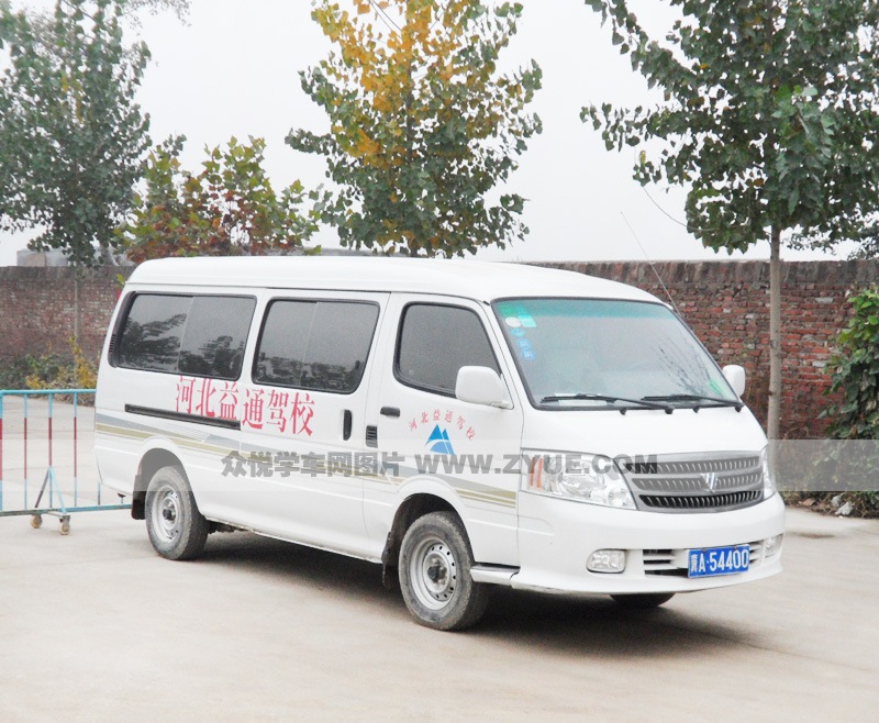 益通駕校教學(xué)用車(chē)