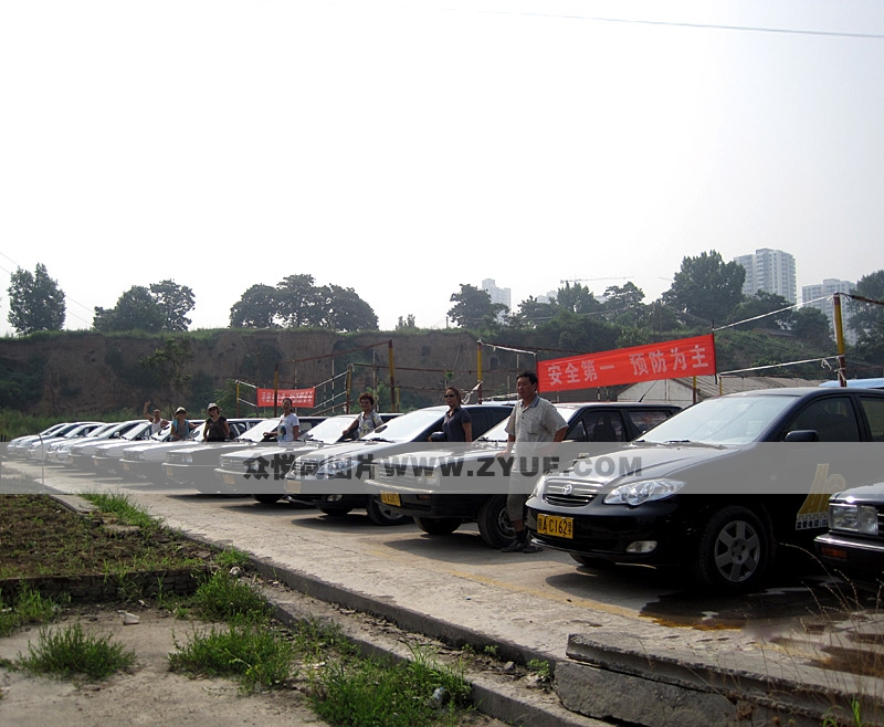 司法駕校教練車2