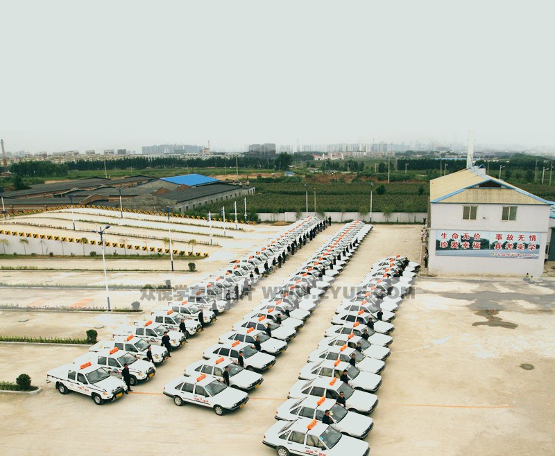 軍誠駕校訓(xùn)練車型