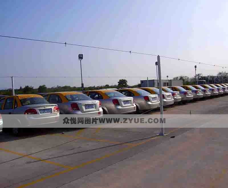 標(biāo)遠(yuǎn)駕校教練車