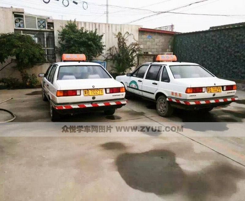 唐山棟翼駕校教練車