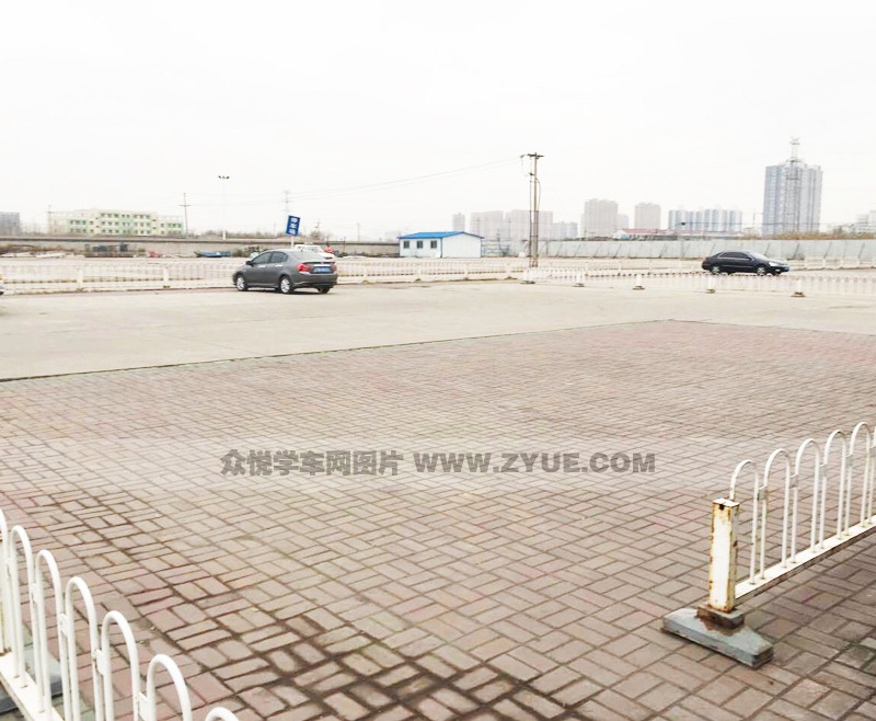 唐山棟翼駕校場地