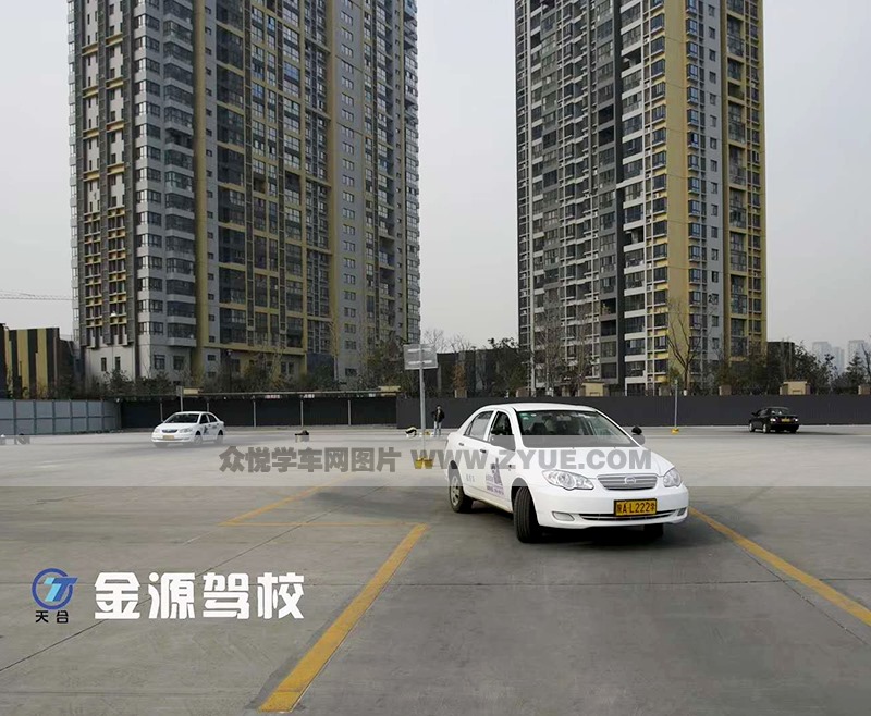 銘創(chuàng)金源駕校駕校風(fēng)采