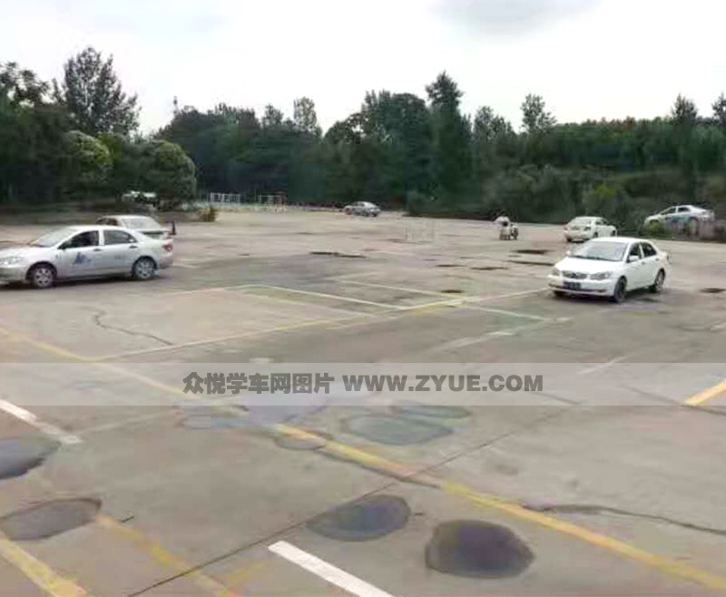 金源駕校風(fēng)采