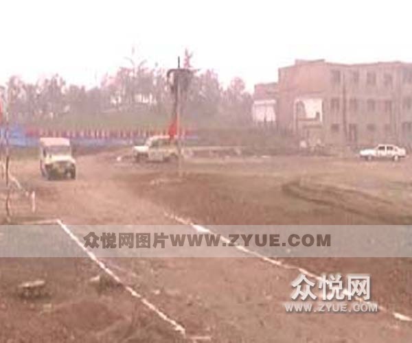 先鋒駕校訓(xùn)練場(chǎng)地