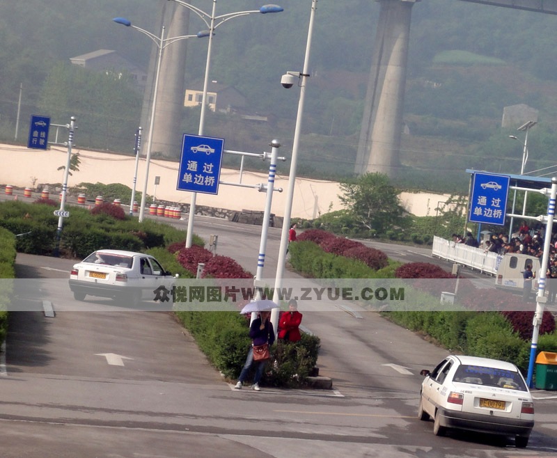 平安駕校單邊橋場(chǎng)地