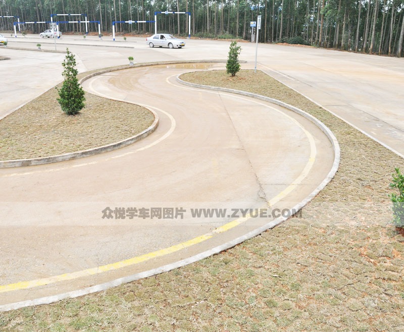 運升駕校曲線行駛場地