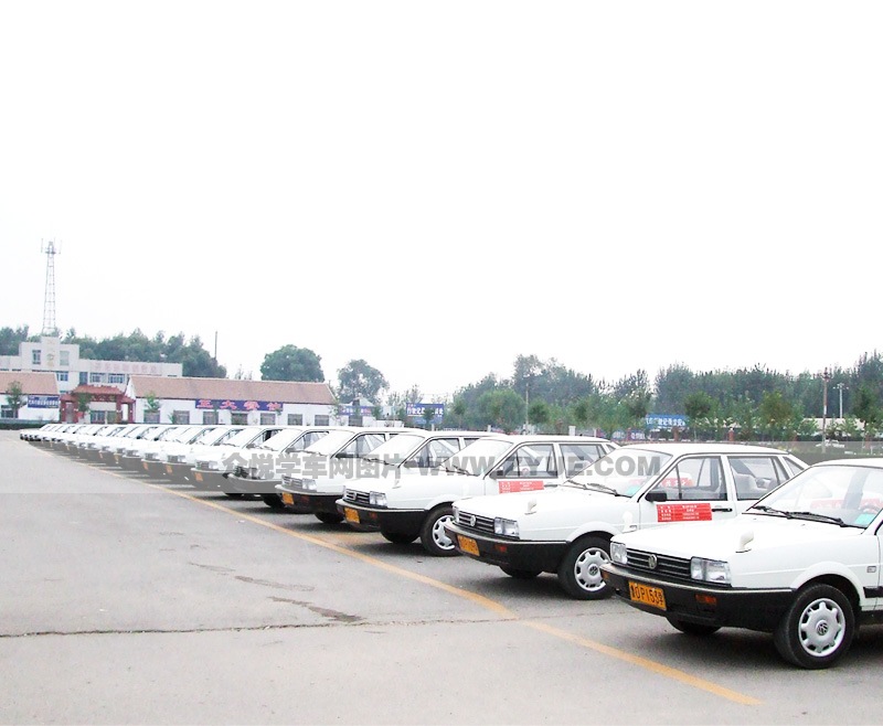 正大駕校C1普桑教練車